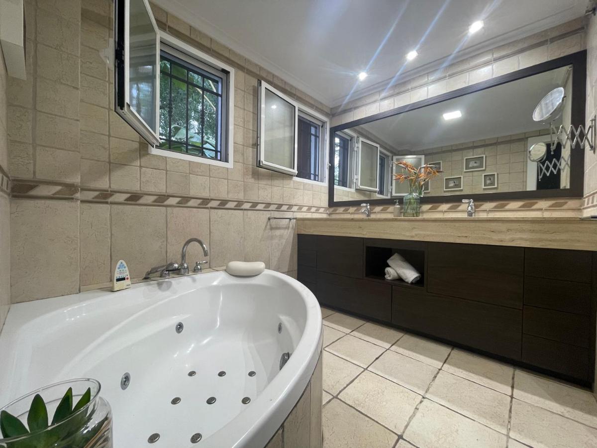Chalet Exclusivo Bonalba 알리칸테 외부 사진